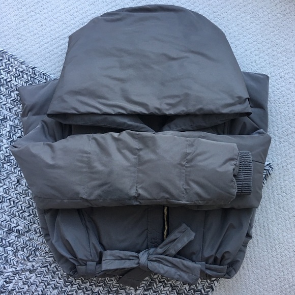 ICÔNE - Quilted Down Puff Jacket w/ Oversized Hood - Picture 3 of 9